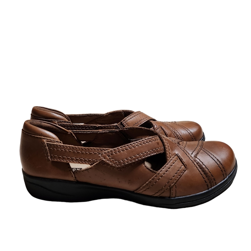 Clarks Women's Soft Comfort Collection Tan Leather Adjustable Straps Size 8.5
